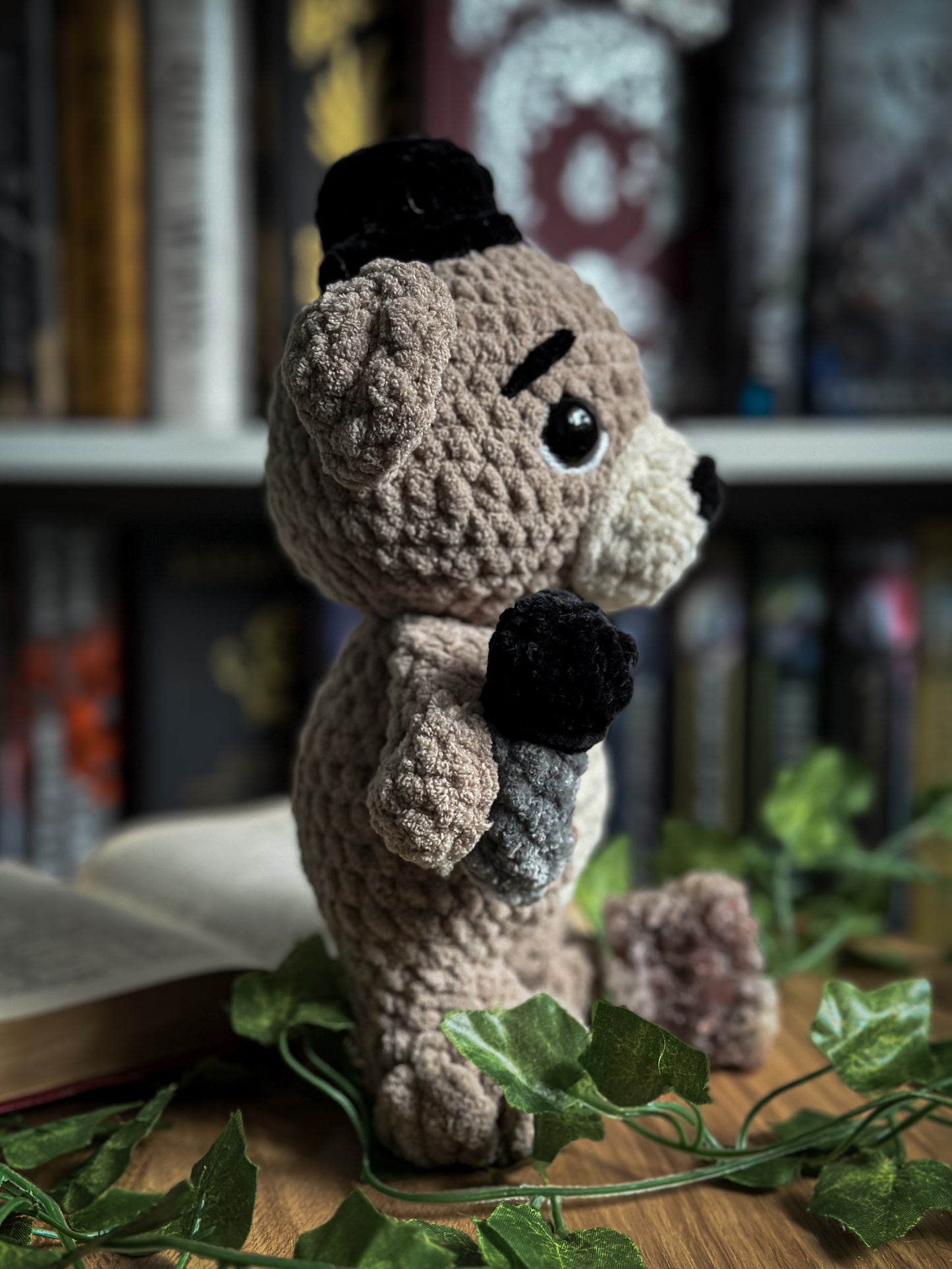 Peluche Freddy | Familier au crochet inspiré de Five Nights at Freddy's